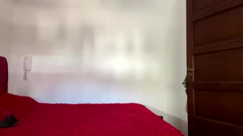 allisonlove2 online show from April 30, 2:34 pm