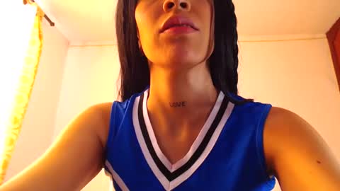 Snapshot of allisonsweet1 chatting on December 20, 2:05 pm Salome online show from December 20, 2:05 pm