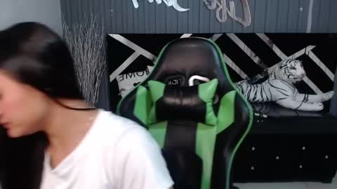 Allisson online show from February 19, 3:28 am