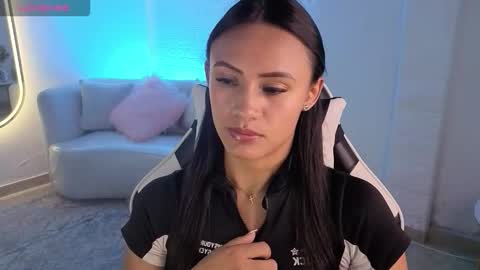 Allisson online show from March 19, 3:32 am