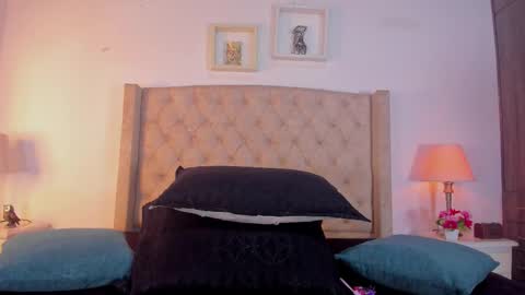 Snapshot of allisson_m chatting on November 26, 12:06 pm allisson online show from November 26, 12:06 pm