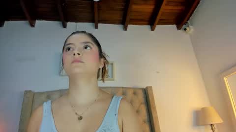 Snapshot of allisson_m chatting on January 8, 12:07 pm allisson online show from January 8, 12:07 pm