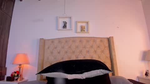 Snapshot of allisson_m chatting on January 16, 12:09 pm allisson online show from January 16, 12:09 pm