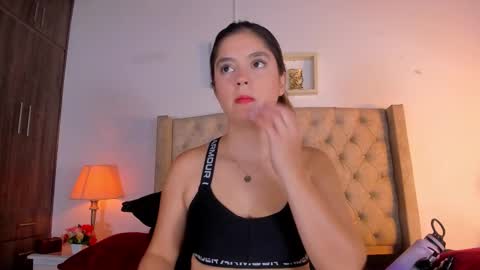 Snapshot of allisson_m chatting on January 19, 12:09 pm allisson online show from January 19, 12:09 pm