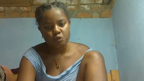 allizida01 online show from February 8, 4:21 pm