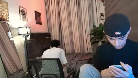 kim and josh online show from December 15, 6:12 pm