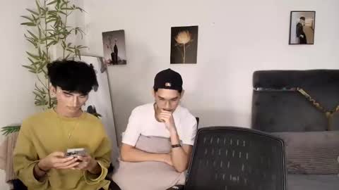 kim and josh online show from May 12, 5:32 pm