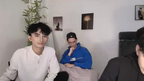 kim and josh online show from May 13, 6:49 pm