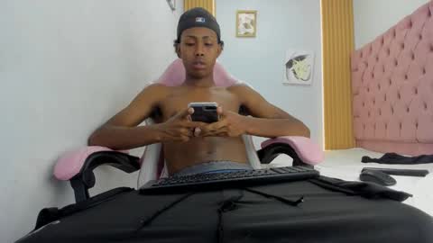 alluringangel01 online show from October 19, 2:34 am