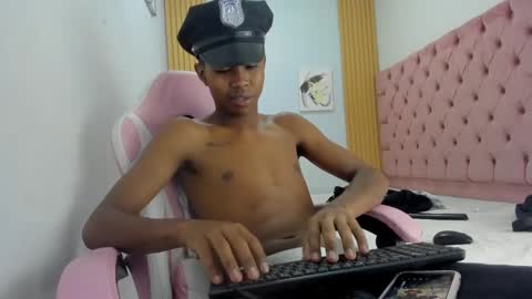 alluringangel01 online show from October 22, 2:23 am