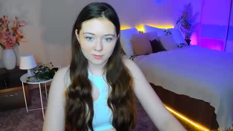 alluringeyess online show from October 6, 12:46 pm