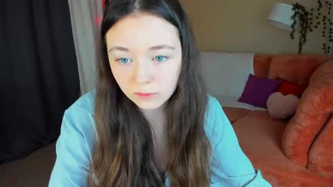 alluringeyess online show from May 20, 4:24 pm