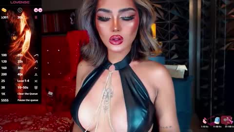 Snapshot of alluringnatalya chatting on October 10, 7:07 am Natalya Fox online show from October 10, 7:07 am