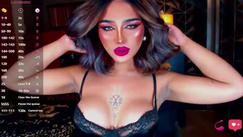 Snapshot of alluringnatalya chatting on December 14, 8:20 am Natalya Fox online show from December 14, 8:20 am