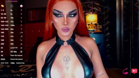 Snapshot of alluringnatalya chatting on December 17, 9:04 am Natalya Fox online show from December 17, 9:04 am