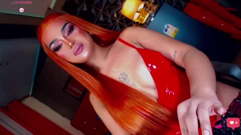 Snapshot of alluringnatalya chatting on December 18, 8:09 am Natalya Fox online show from December 18, 8:09 am