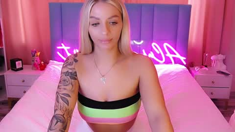 AlwaysHot online show from January 10, 5:47 am