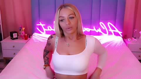 AlwaysHot online show from January 19, 3:08 am