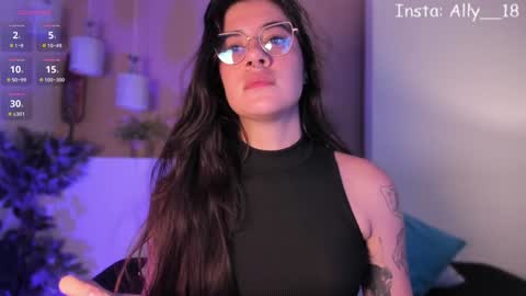 Snapshot of ally_addams chatting on January 14, 3:32 am Ally online show from January 14, 3:32 am