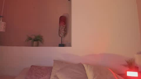 Ally  online show from May 9, 4:50 am