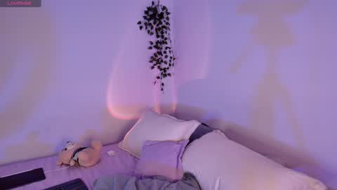 ally_clark online show from December 26, 12:36 am