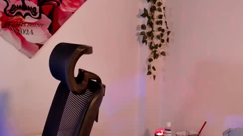 ally_clark online show from February 23, 4:28 am