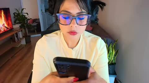 Ally  help me reach 100 satisfaid online show from March 4, 12:38 am