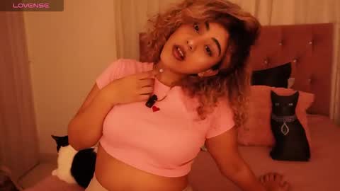 Snapshot of ally_summer chatting on February 6, 3:55 am ally_summer online show from February 6, 3:55 am