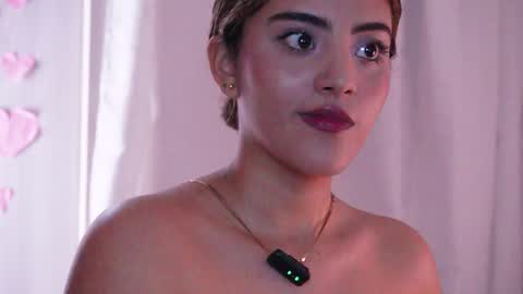 Snapshot of ally_summer chatting on February 15, 3:25 am ally_summer online show from February 15, 3:25 am