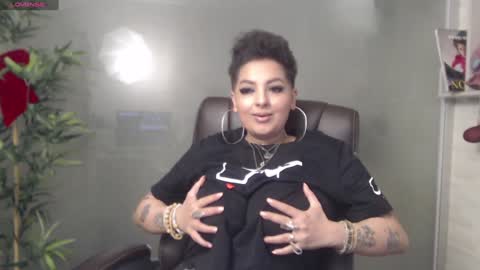         online show from December 4, 1:47 am