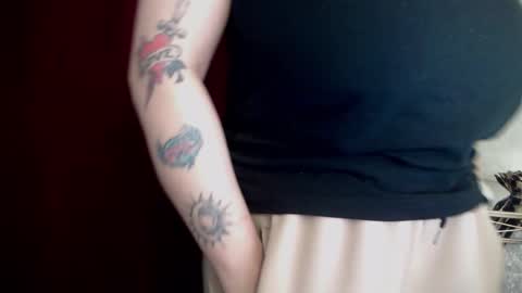         online show from February 18, 9:22 pm