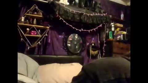 allymoon1369 online show from May 3, 7:31 pm