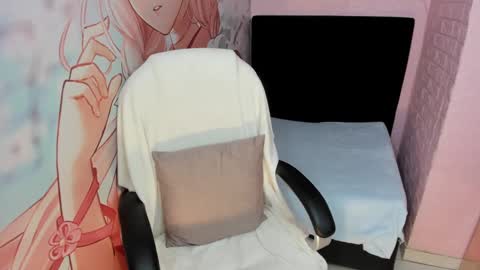 Snapshot of allysonmilf chatting on October 2, 2:24 pm Allyson online show from October 2, 2:24 pm