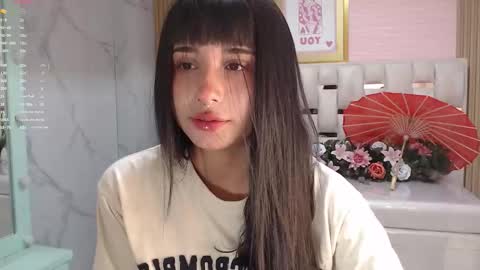 Allysa  online show from January 8, 8:11 pm