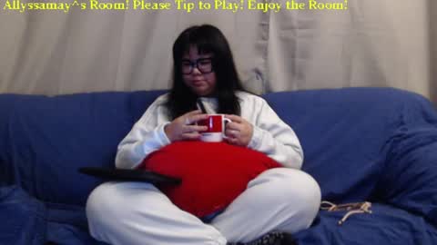 Snapshot of allyssamay chatting on February 2, 3:43 am Allyssamay online show from February 2, 3:43 am