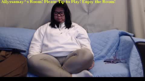 Allyssamay online show from March 2, 4:14 am