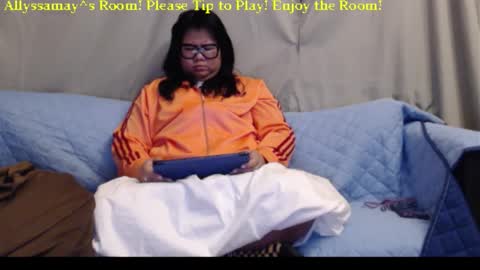 Allyssamay online show from March 4, 3:56 am