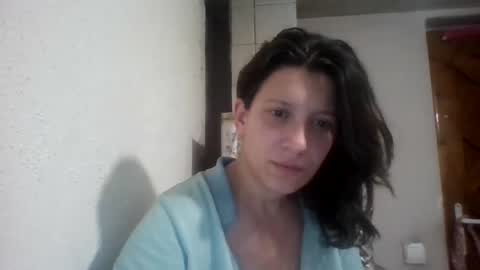 Snapshot of alma_amy chatting on December 1, 7:47 pm Alma online show from December 1, 7:47 pm