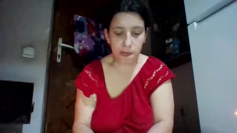 Snapshot of alma_amy chatting on January 1, 8:26 pm Alma online show from January 1, 8:26 pm