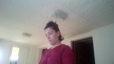 Snapshot of alma_amy chatting on February 9, 1:03 pm Alma online show from February 9, 1:03 pm