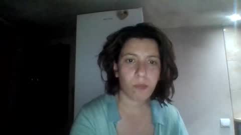 Snapshot of alma_amy chatting on February 9, 9:06 pm Alma online show from February 9, 9:06 pm