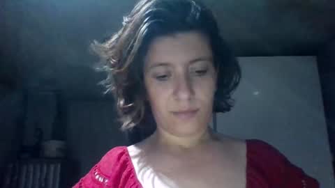 Snapshot of alma_amy chatting on February 26, 10:20 pm Alma online show from February 26, 10:20 pm