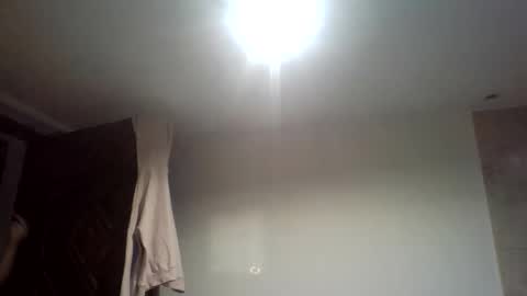 Snapshot of alma_amy chatting on February 19, 9:44 pm Alma online show from February 19, 9:44 pm