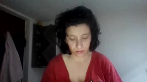 Snapshot of alma_amy chatting on February 20, 9:48 pm Alma online show from February 20, 9:48 pm