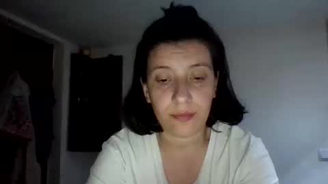 Snapshot of alma_amy chatting on March 12, 9:43 pm Alma online show from March 12, 9:43 pm
