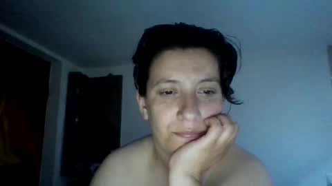 Snapshot of alma_amy chatting on April 10, 8:13 pm Alma online show from April 10, 8:13 pm
