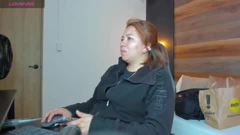 Snapshot of alma_fenix chatting on September 30, 12:10 pm ALMA FENIX online show from September 30, 12:10 pm