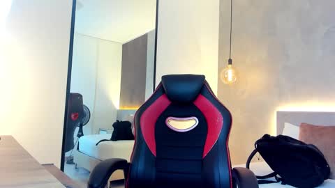 Snapshot of alma_fenix chatting on October 9, 12:14 pm ALMA FENIX online show from October 9, 12:14 pm