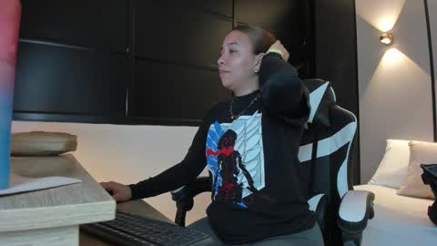 Snapshot of alma_fenix chatting on October 15, 12:38 pm ALMA FENIX online show from October 15, 12:38 pm