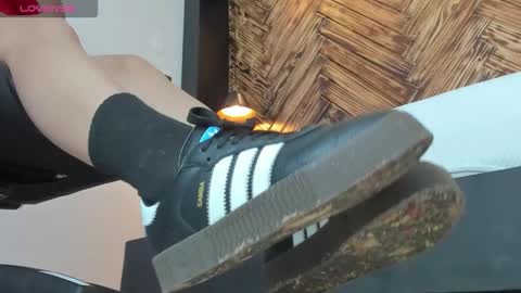 Snapshot of alma_fenix chatting on October 18, 12:24 am ALMA FENIX online show from October 18, 12:24 am